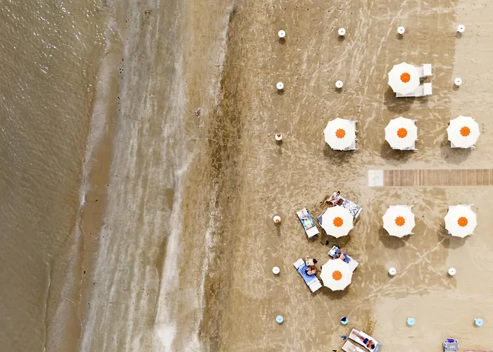 Castellucci 3* בלריה-איגאה מרינה