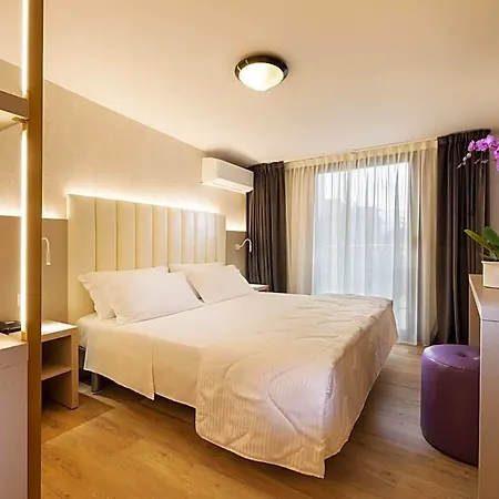 Castellucci Hotel 3*