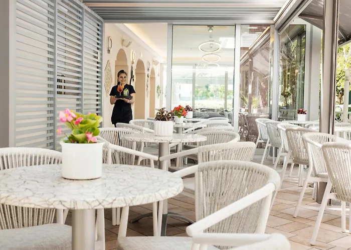 Castellucci 3* Bellaria – Igea Marina